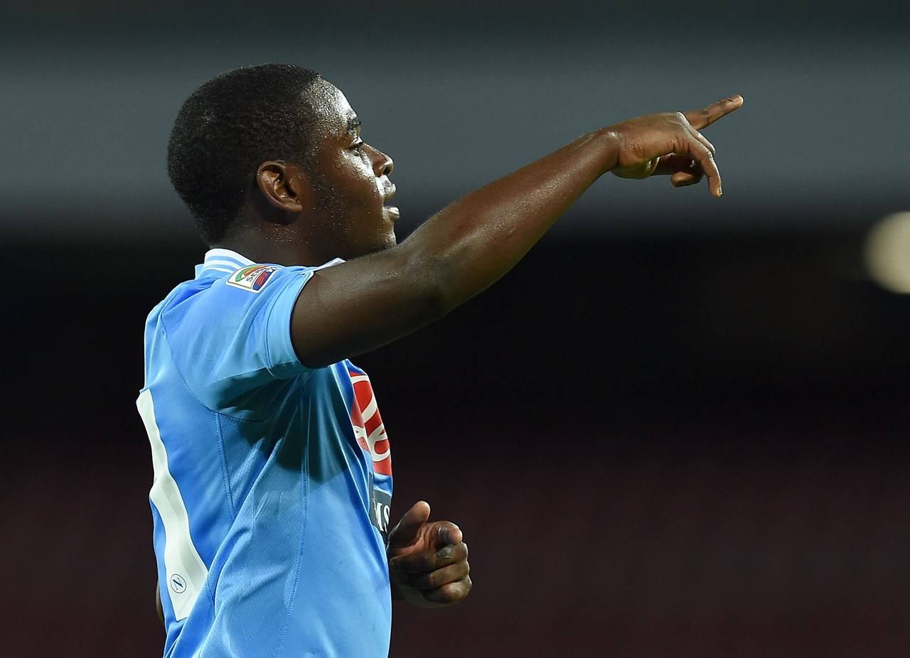 那不勒斯备战一场重要比赛，球员士气高涨的简单介绍