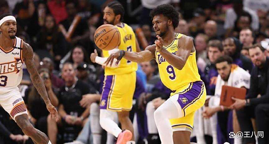 湖人队高光表现，制胜关键时刻