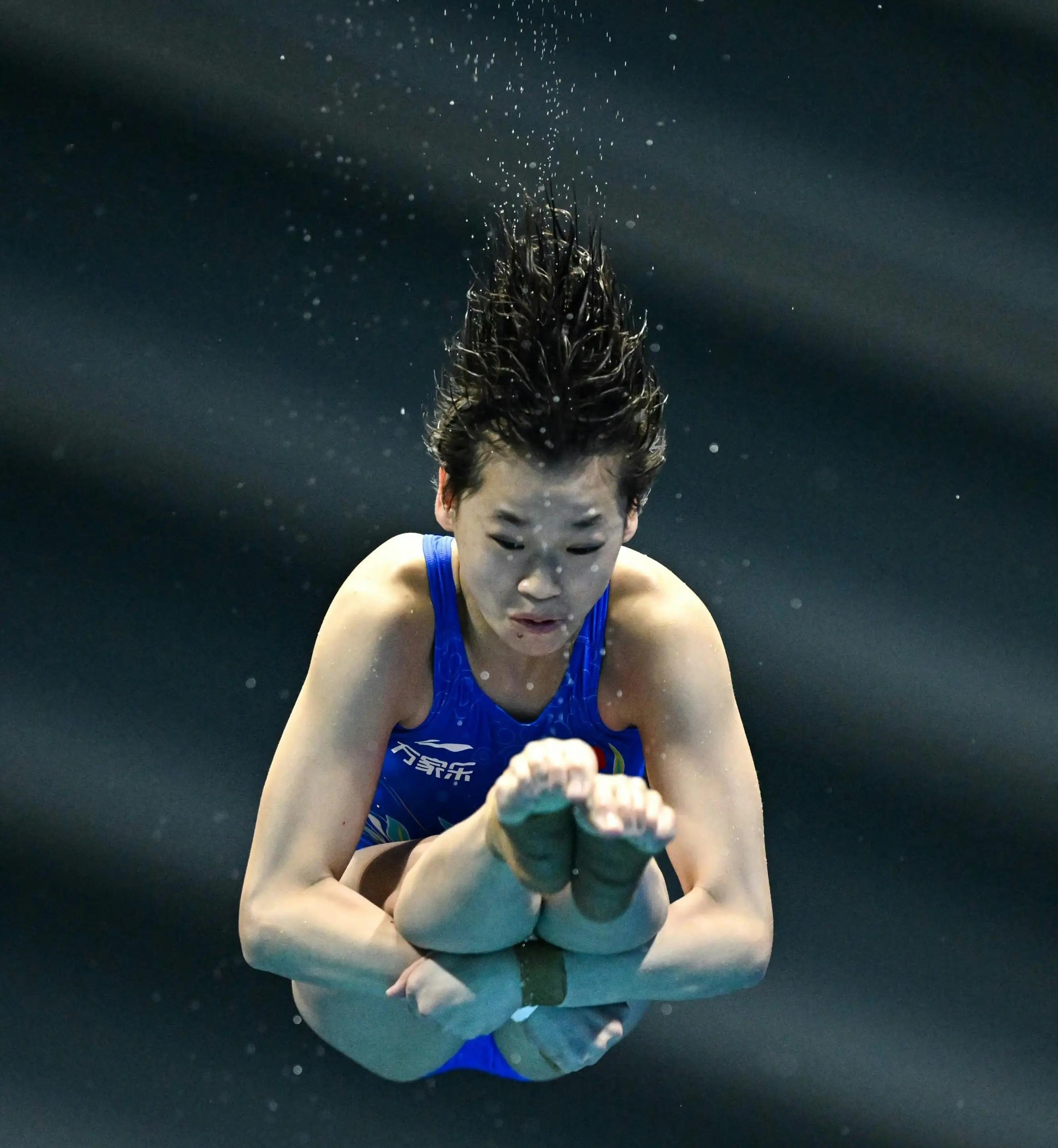 包含非洲跳水选手夺得女子比赛铜牌，突破自我的词条