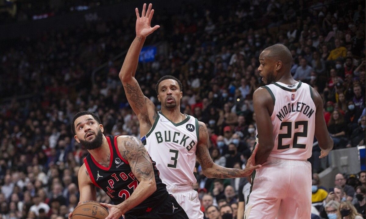 灰熊横扫雄鹿，范弗利特关键制胜的简单介绍