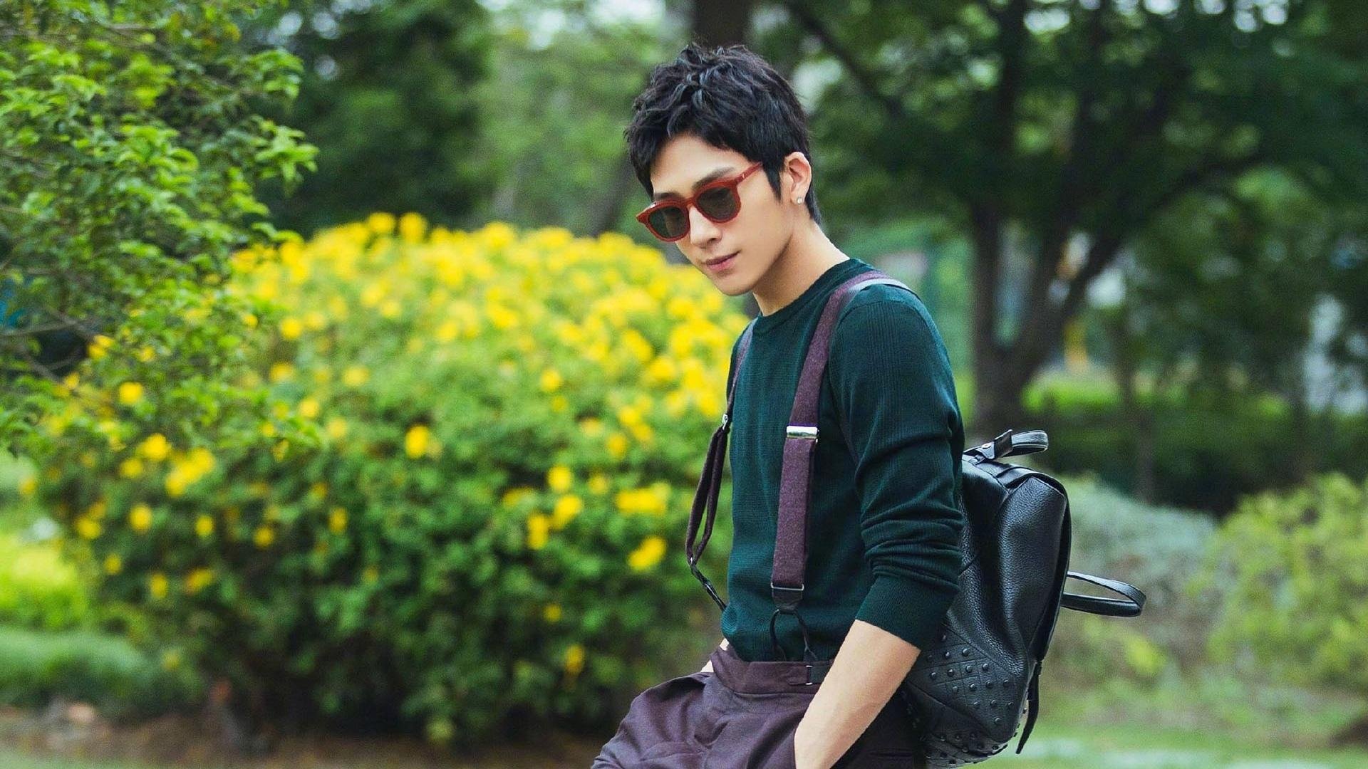 从三笘薰的教科书到中国的实战课，硬仗取胜的两种路径