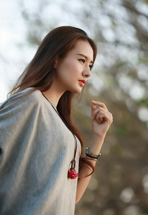 巴库的火焰,当终场哨响于战火之外