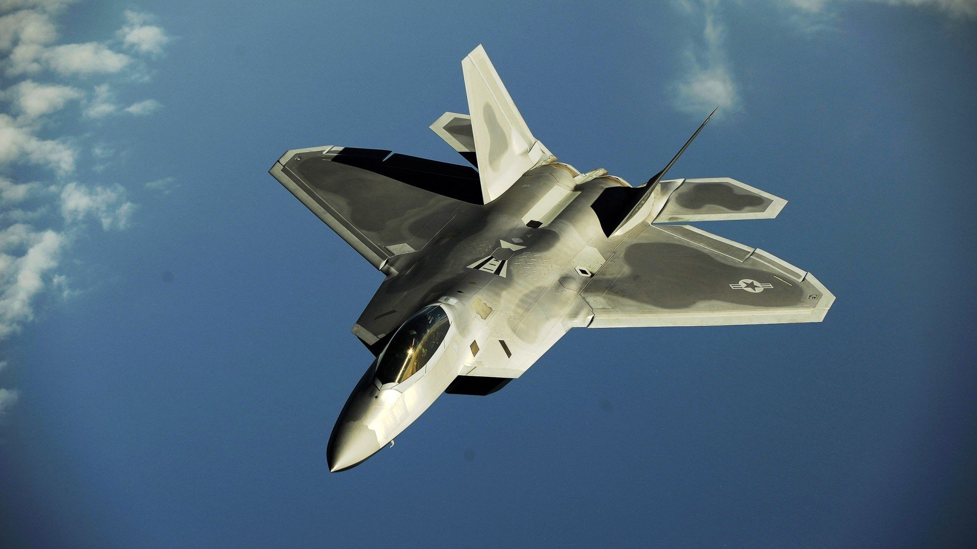 雷火电竞合作-西亚卡姆50分统治赛场，浙江队防线如何被NBA级天赋误入击穿？